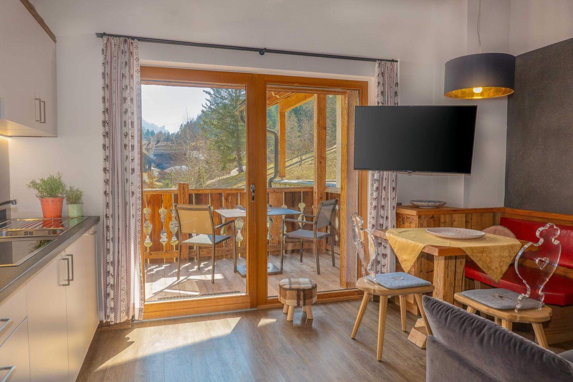 Alpine Mountain Chalet Сан-Віджиліо-ді-Мареббе Екстер'єр фото