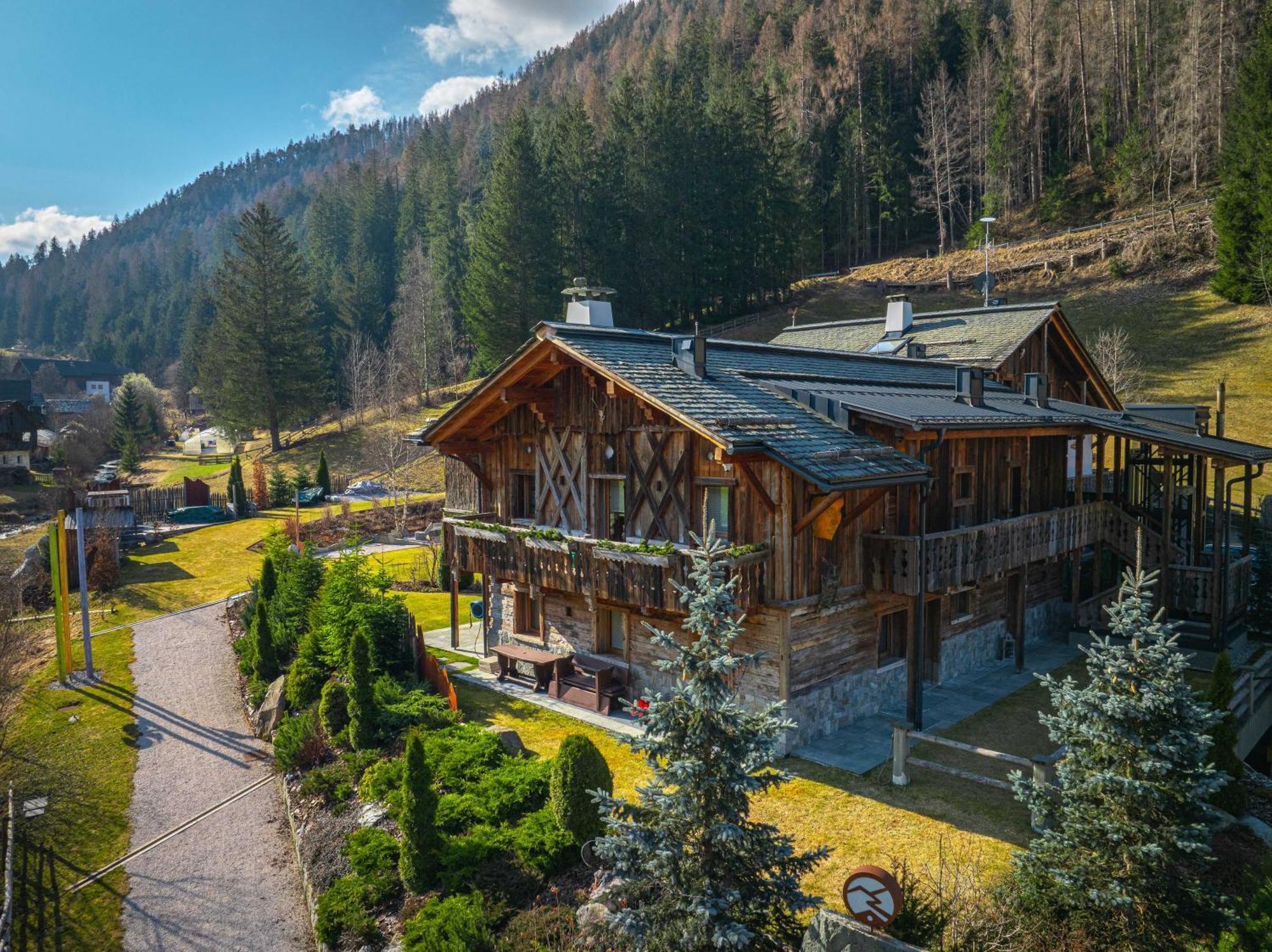 Alpine Mountain Chalet Сан-Віджиліо-ді-Мареббе Екстер'єр фото