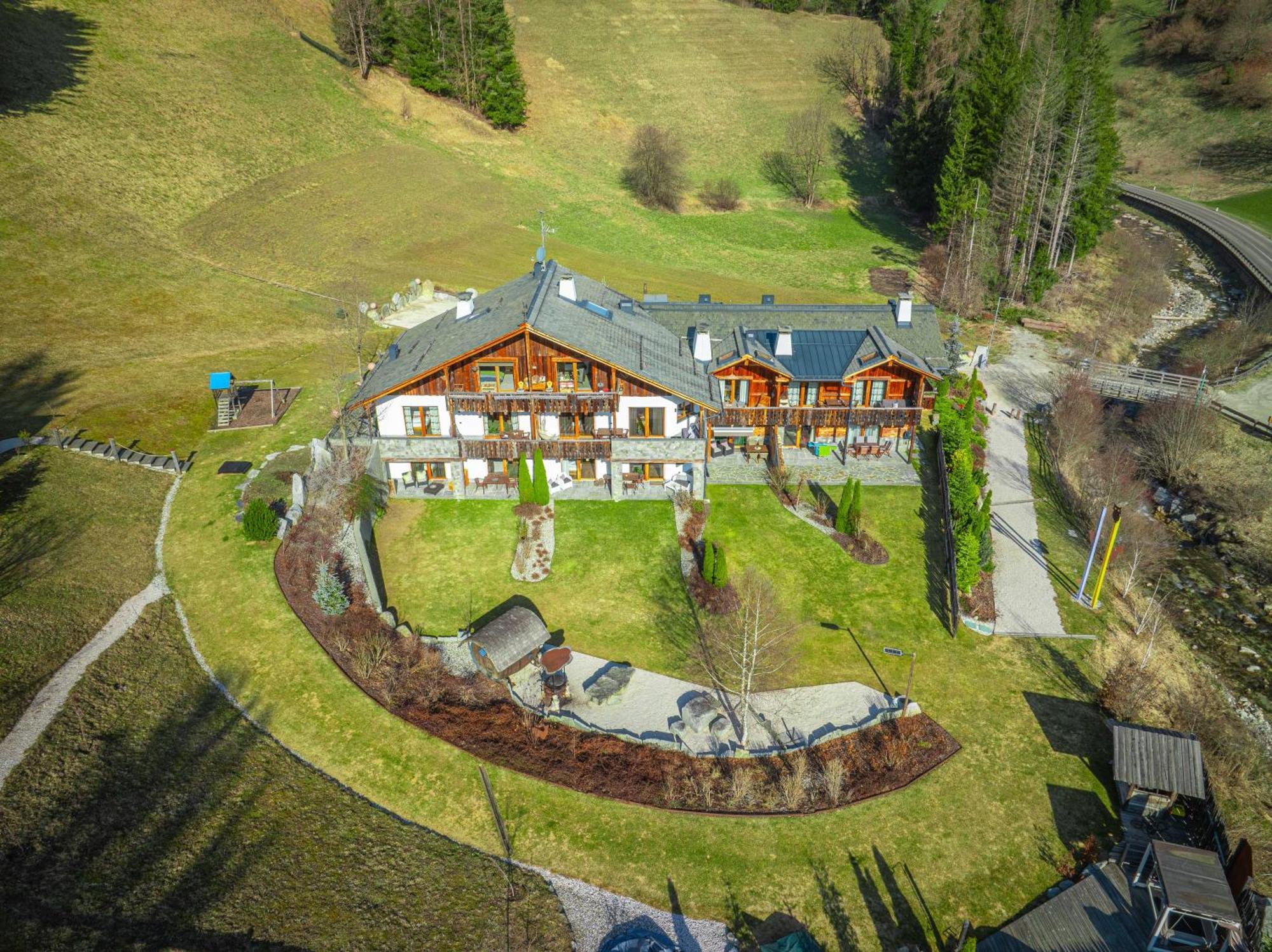 Alpine Mountain Chalet Сан-Віджиліо-ді-Мареббе Екстер'єр фото